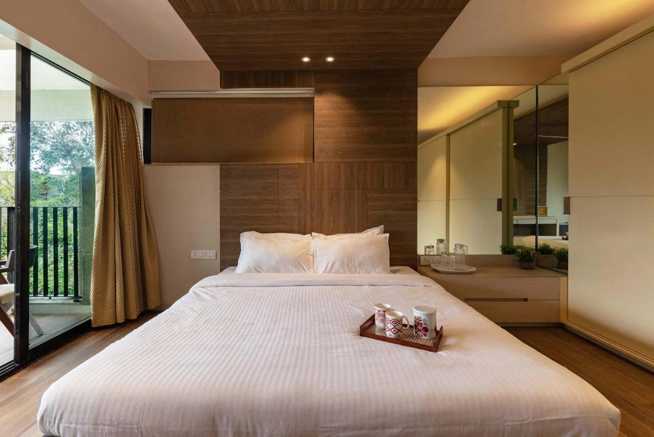 Villa Foresta By Stayvista With Modern Decor, Swimming Pool & Expansive Lawn For A Perfect Escape Lonavala Exterior photo