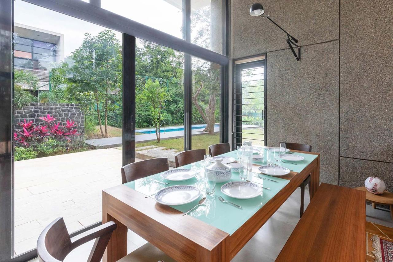 Villa Foresta By Stayvista With Modern Decor, Swimming Pool & Expansive Lawn For A Perfect Escape Lonavala Exterior photo